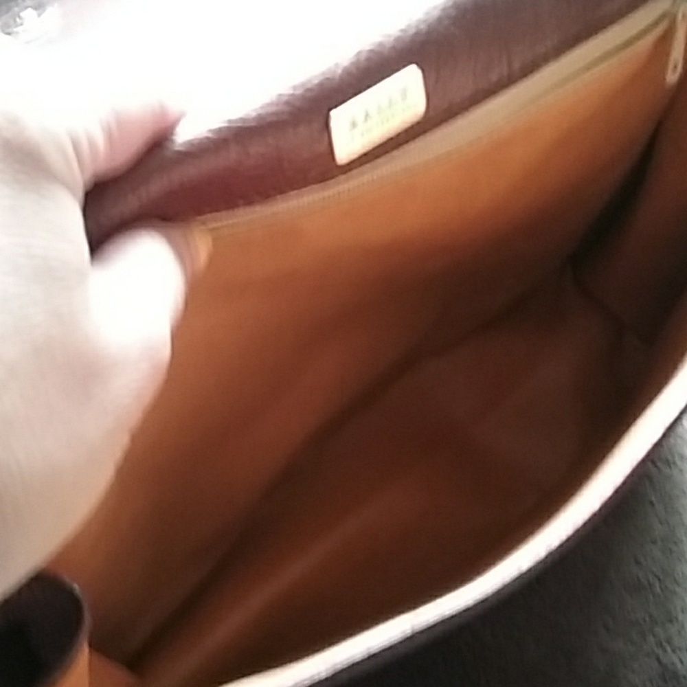 BALLY Rare Vintage Crossbody Bag - Picture 6 of 8